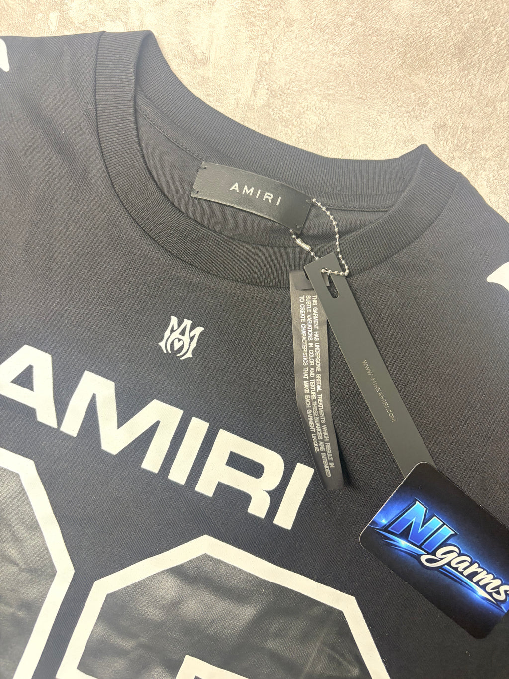 Amirr T-shirt men’s size small