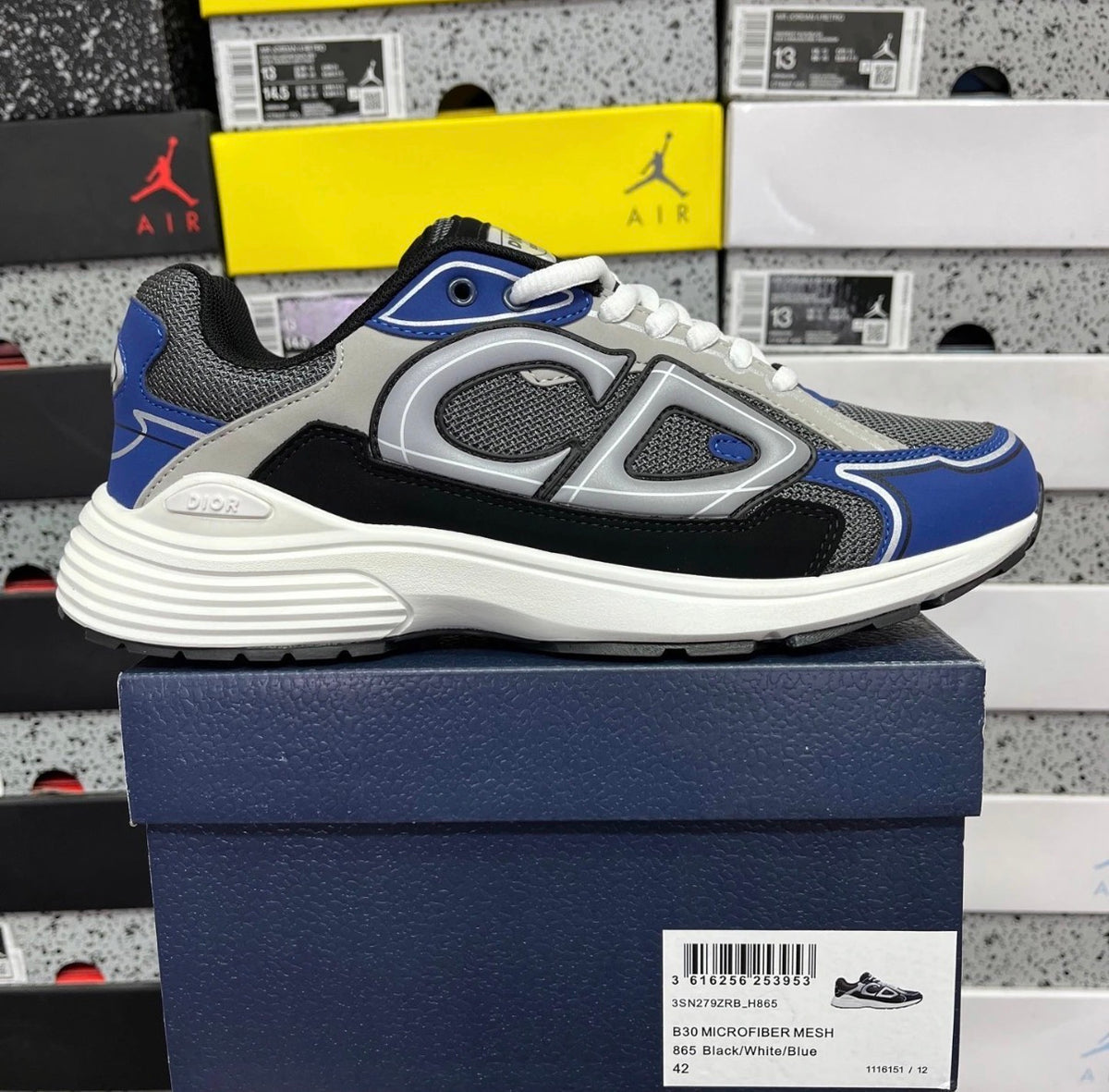 B30 size UK9 brand new👟