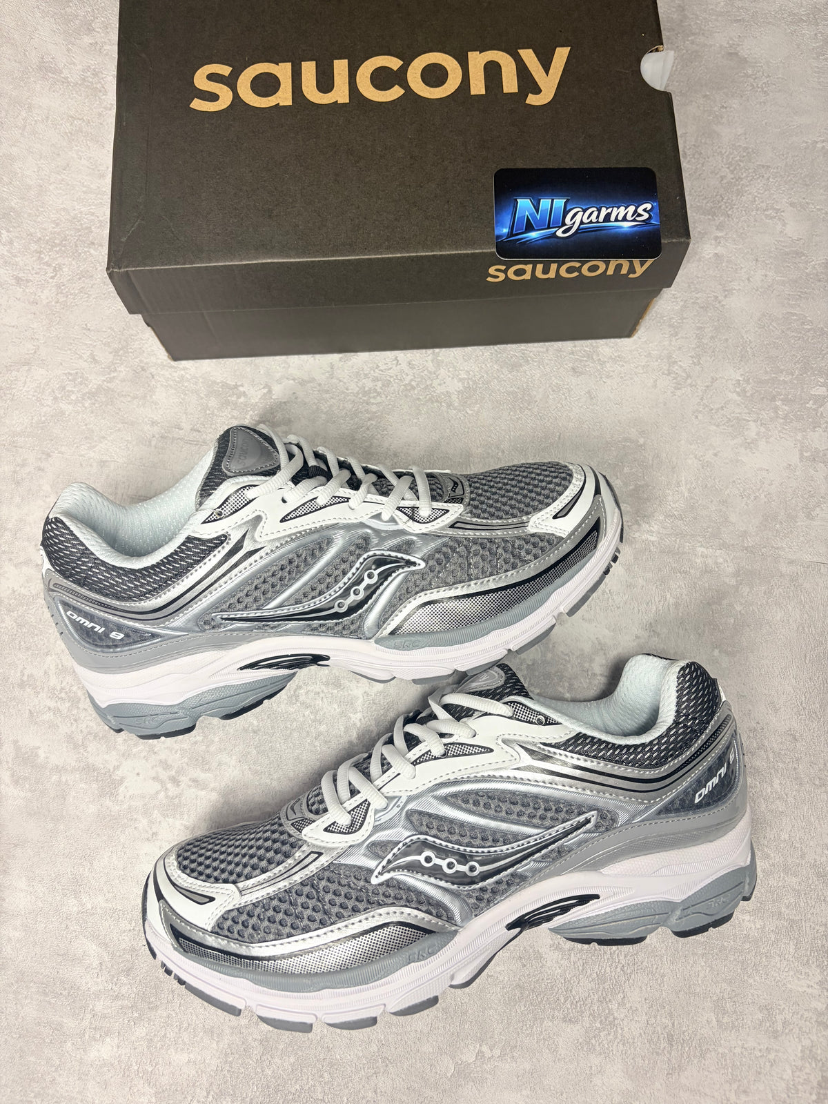 Saucony omni 9 - UK10
